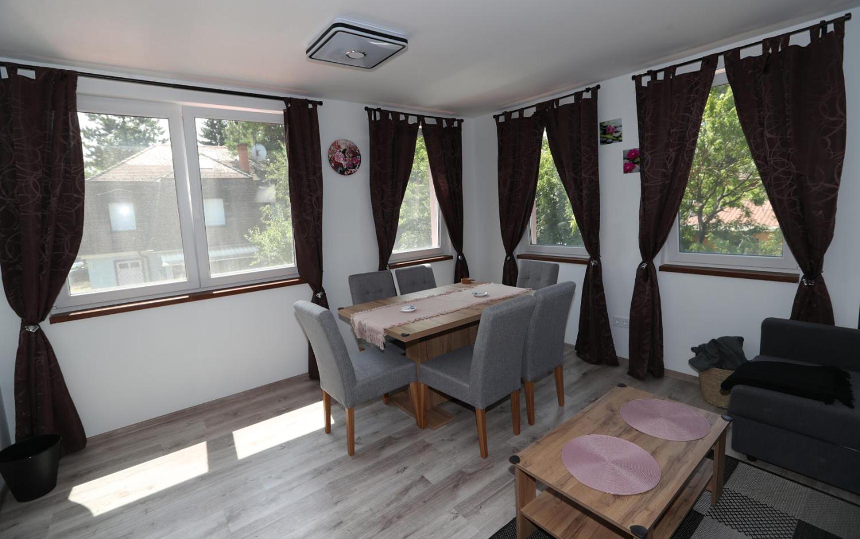 Four Flowers Apartman Шіофок Екстер'єр фото