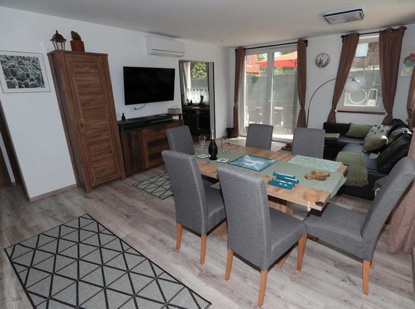Four Flowers Apartman Шіофок Екстер'єр фото