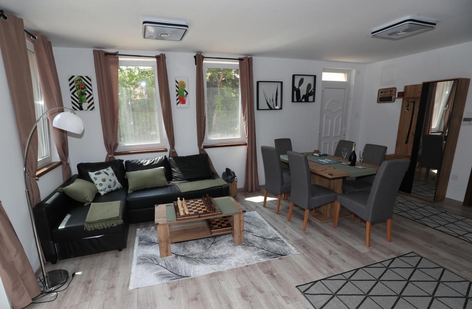 Four Flowers Apartman Шіофок Екстер'єр фото